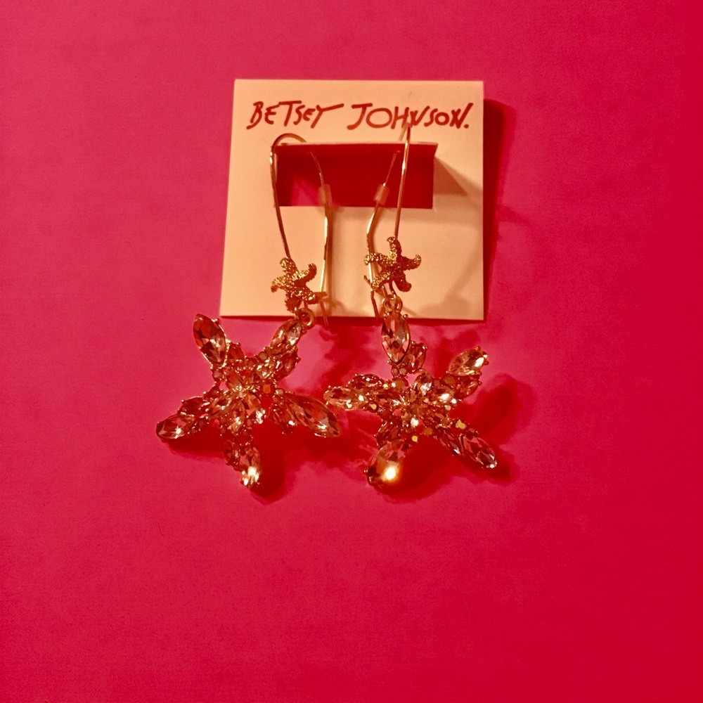 ⭐️SOLD NWT BETSEY JOHNSON STARFISH EARRINGS - Picture 3 of 11